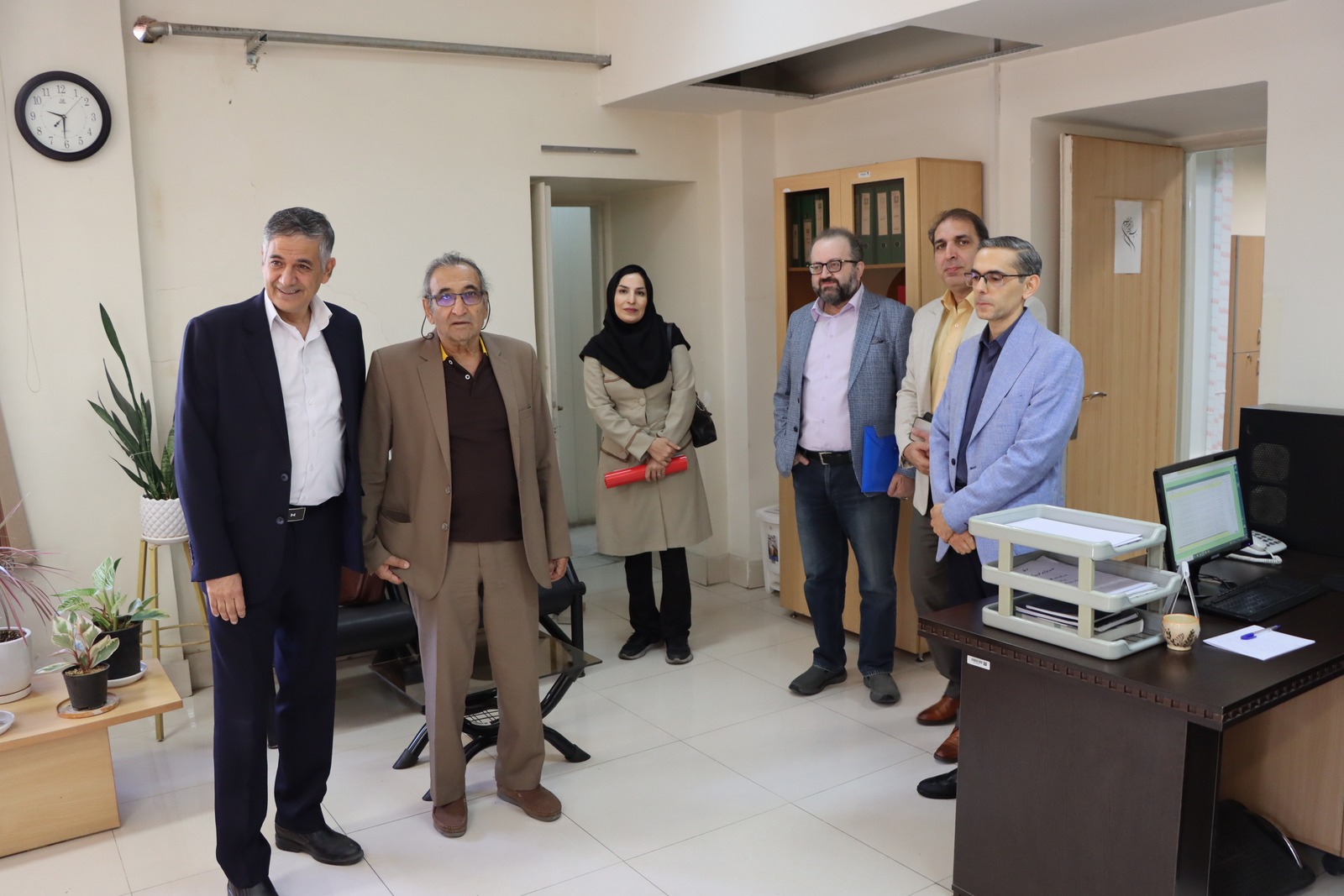 بازدید مشاور اجرایی معاونت تحقیقات و فناوری از مرکز تحقیقات ایمپلنت دندانی